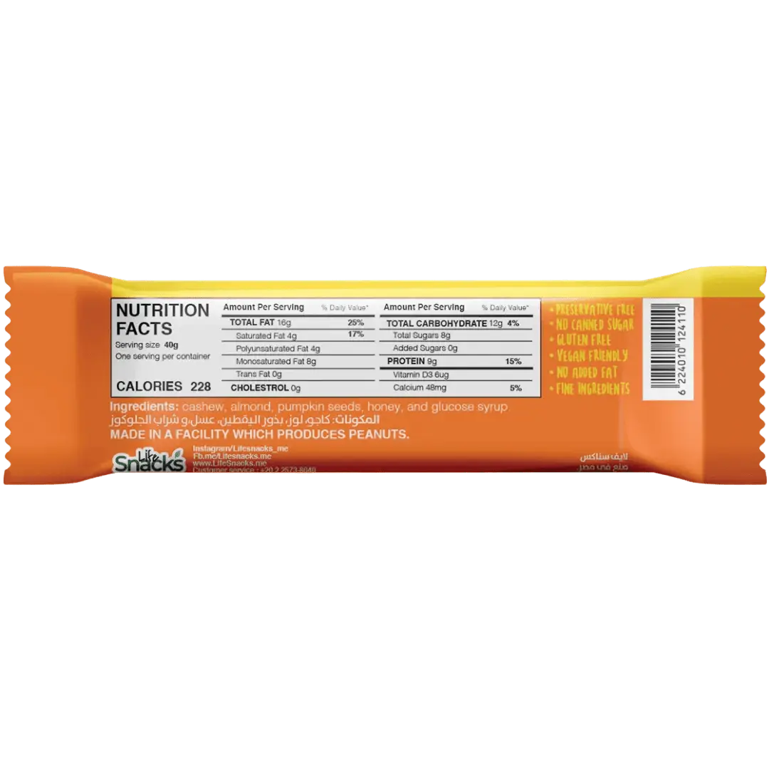 Scrunch Almond & Cashew with 8g protein healthy snack bar (40g) - KleanSource